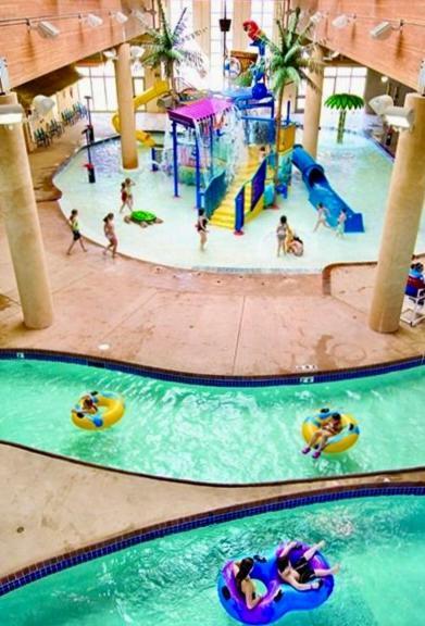 Arnolds Park Boho Bungalow On The Pond W/ Hot Tub מראה חיצוני תמונה